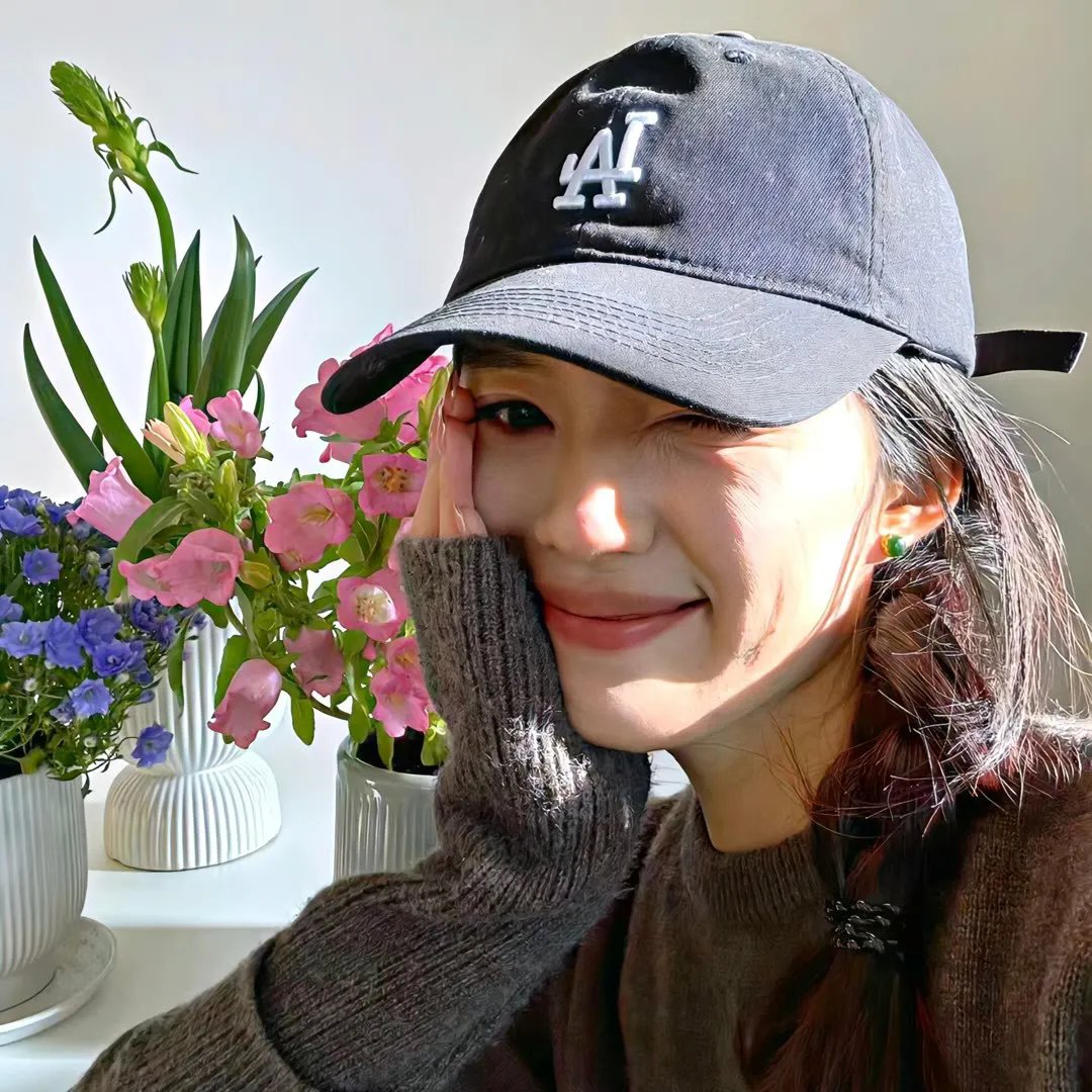 隔窗恋爱：看着你